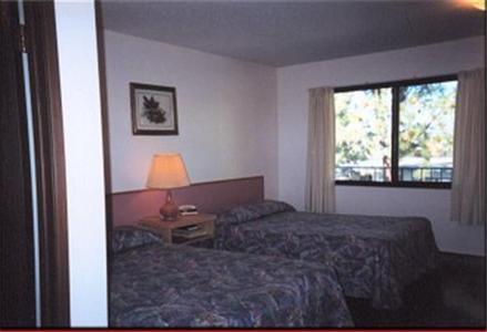 Beachside Motel Пентиктон Экстерьер фото