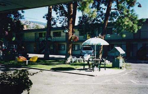 Beachside Motel Пентиктон Экстерьер фото